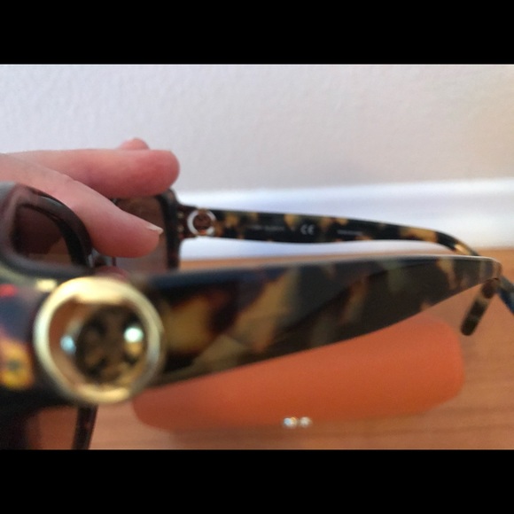 Tory Burch sunglasses main image 5